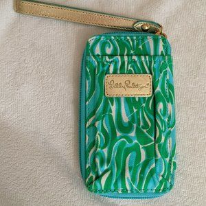 LILLY PULITZER WRISTLET CLUTCH WALLET FINDERS KEEPERS PRINT HOLDS ID PHONE